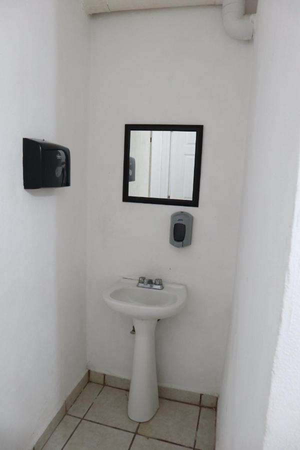 Hostal Purisima Hotel San Francisco Del Rincon Ngoại thất bức ảnh